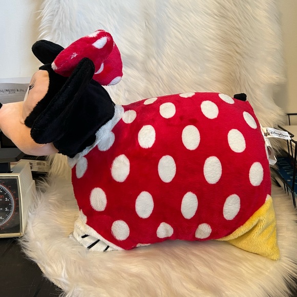 Disney Parks Minnie Mouse Pillow Pet Plush - Picture 1 of 3